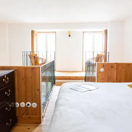 Apartment Plum Guide - The Bastu Lisbon